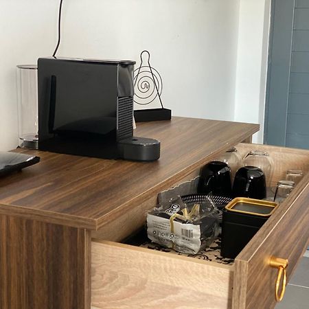 Airport Luxury Stay Artemida  Esterno foto