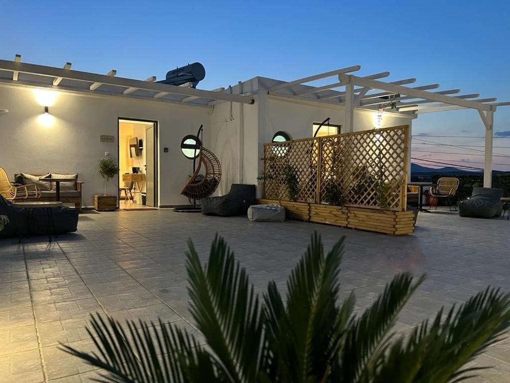 Airport Luxury Stay Artemida  Esterno foto
