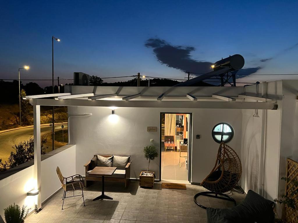 Airport Luxury Stay Artemida  Esterno foto