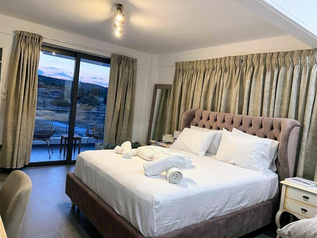 Airport Luxury Stay Artemida  Esterno foto